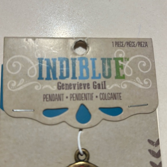 INDIBLUE Crochet Metal Pendant with Red and Yellow Design Festival Vibes NEW - Picture 5 of 8